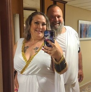 Meet your Posher, Angela-marcus